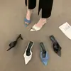 Sandalias de Exterior de Punta Abierta y Punta Aguda Color Azul Denim Estilo de Hada Tacón Delgado Tacón Alto con Lazo Primavera 2025