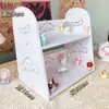 Pegatinas de Pared para Dormitorio de Residencia Estantería de Escritorio Sanrio Perro Yugui Hello Kitty Estantería de Almacenamiento Panel Artificial