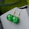 Brincos de Calcedônia Verde para Mulheres, Brincos de Jade Sintético Estilo Chinês, Ganchos de Orelha Simples Verdes, Brincos Retrô Cheongsam Atacado