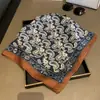 Lenço de Seda Multifuncional Clássico Versátil Moda para Primavera e Outono, Lenço de Pescoço Pequeno Quadrado Decorativo Artístico Retro Paisley Lenço de Seda