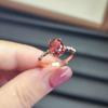 Venta en vivo de anillo ovalado de cuatro garras de amatista de imitación para mujer, elegante anillo de circón de alta calidad chapado en oro blanco.