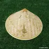 Los fabricantes suministran sombreros de bambú para la pesca al aire libre en verano, protección solar, sombreros de paja de ala ancha y sombreros de agricultor de tres hojas