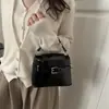2026 Otoño e Invierno Nuevo Estilo Coreano Nicho de Moda Bolso Tote de Gran Capacidad Retro para el Trabajo y los Viajes Bolso Cruzado para Hombro de Mujer