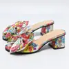 Comércio Exterior Sandálias de Salto Grosso com Laço Floral Femininas Verão Uso Externo Tamanho Grande 35-43 Moda Rasteirinhas Sandálias Femininas