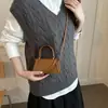 Bolso pequeño cuadrado de mano para mujer, nuevo de moda 2026, brillante, retro, elegante, estilo coreano, bolso pequeño cuadrado de hombro cruzado