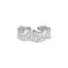 Anillo de pareja con textura de lava irregular en plata de ley S925 con nicho y personalidad, con costuras de doble capa.