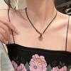 Morango Cristal fivela de segurança tecido pingente corda preta colar feminino verão clavícula cadeia luz nicho de luxo design avançado cordão