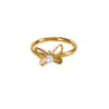 Novo Anel Criativo de Borboleta com Pérola em Aço Inoxidável Banhado a Ouro 18K Anel Feminino Moderno Joia de Mão para o Verão na Praia