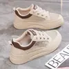 Zapatillas de malla fina transpirables para mujer con diseño de grulla de almohada blanca, nuevo estilo primavera/verano 2026, versátiles, casuales y cómodas