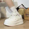 Nai fufu Original Super Modificado Gato Leiteiro Sapatos Brancos de Solado Grosso Feminino Verão 2026 Novos Respiráveis Versáteis Casuais Sapatos de Skate
