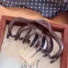 Pinza para el pelo de calabaza de PC de gran tamaño 13 cm transfronteriza para mujer con múltiples volúmenes de cabello en la parte posterior de la cabeza, pinza de tiburón, pinza agarradora elegante