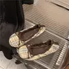 2026 Sapatos Baixos Versáteis Sapatos de Balanço Sapatilhas Mary Jane Femininas Sapatilhas para o Dia a Dia Estilo Novo Sapatilha Rasteira com Laço Super Macia