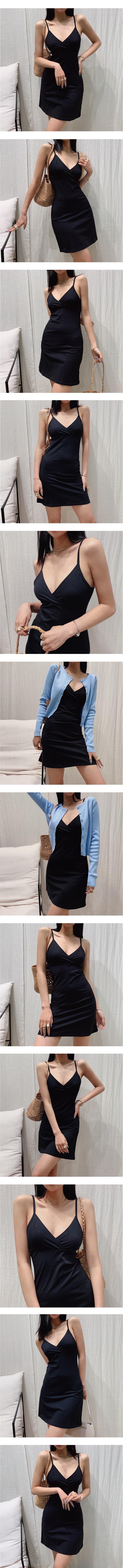 复制_欧美纯欲复古印花v领吊带连衣裙女夏202.jpg
