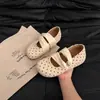 Sapatos femininos rasos populares estilo retrô francês com sola grossa, novo modelo de outono 2026, sapatos Mary Jane Birkenstock que aumentam a altura para mulheres baixinhas