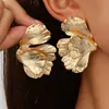 Pendientes de flor de cinco pétalos de doble capa de personalidad ins transfronterizos europeos y americanos pendientes de borla de hojas rayadas retro fabricantes