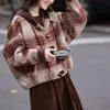 Shangjing Top Curto com Capuz de Cor Contrastante Xadrez Feminino Outono Solto Retrô Botão de Chifre Mais Fácil de Combinar Top Novo Estilo 2025