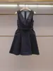 Shenzhen Nanyou Moda Fina para Mujer Verano Nuevo Vintage Estilo Hong Kong Corbata de Lazo en la Cintura Cuello en V Vestido de Mezclilla