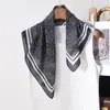 Pañuelo Cuadrado Pequeño 100% Algodón, Suave y Amigable con la Piel, Transpirable, Adecuado para Todas las Estaciones, Estilo Artístico, Pañuelo Decorativo Versátil, Bufanda para Cuello para Mujer