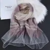 Lenço de Seda com Estampa de Folhas Novas Primavera/Verão 2026 para Mulheres, Xale Decorativo Fino Versátil para o Verão, Lenço Longo