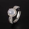 Nuevo diseño de anillo de calcedonia blanca imitación de apertura, anillo de cola único de temperamento de alto sentido, estilo de moda para mujer ajustable