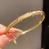 Pulseira de fecho quadrado em estrela com zircônia banhada a ouro genuíno, design estiloso, acessório feminino versátil