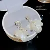 Brincos de Flores Exquisitos Moda Luxo Leve Super Fada Versátil Verão Alto Padrão Doce Elegante Pequeno Fresco para Mulheres