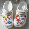 Zapatos de Cueva de Color Mágico de Dibujos Animados Accesorios Flor de Zapato Hebilla Decorativa cruzada Accesorios Hebilla de Zapato diy Hebilla de Zapato de Oso Conejo Color Mágico