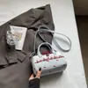 Bolsa de Ombro para o Dia a Dia Feminina, Design de Nicho Girly Estilo Novo 2025, Bolsa de Mão Fashion com Laço, Bolsa de Ombro Única