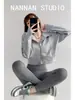 Sudadera con Capucha Corta Ajustada Estilo Japonés y Coreano para Mujer, Primavera y Otoño Holgada Micro Silueta con Cremallera