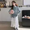 Vestido Chemise Jeans para Meninas Primavera e Outono 2025 Novo Estilo Estilo Coreano Saia Bolo Conjunto de Duas Peças para Meninas