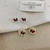 Brincos Únicos e Sofisticados Estilo Doce-Cool, Personalizados, Compactos, Simples, Modernos, Versáteis, Targuinhas Vazadas de Borboleta com Pérola
