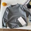 Camiseta base de cuello alto para niños, nuevo estilo otoño/invierno, ropa infantil estilo coreano, forrada de polar, camiseta de manga larga versátil para niños y niñas