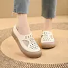 Sandálias Respiráveis Vazadas de Couro Bovino de Primeira Camada para Mulheres, Novo Verão 2026 Versátil Slip-On Sapatos Preguiçosos com Furos