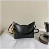Bolso para mujer con diseño de nicho súper popular, nuevo modelo 2026, bolso tote para el hombro para el día a día con un toque de alta gama, bolso cruzado de un solo hombro