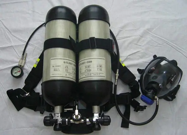 双瓶空气呼吸器1