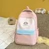 Mochila Nueva de Estilo Japonés con Estampado de Cuadros de Dibujos Animados de Alto Atractivo Estético, Bolso Escolar Fresco y Casual para Estudiantes de Secundaria