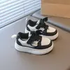 Zapatos Deportivos Transpirables para Niños 2026 Primavera/Otoño Zapatos para Niños Suela Suave para Niños Transpirables Modernos Versátiles Suela Suave Zapatos de Tabla para Bebé