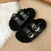 Zapatos Birkenstock de suela gruesa 2026 otoño e invierno nuevos pantuflas peludas estilo coreano para mujer, pantuflas de felpa Birkenstock de suela plana para uso en exteriores