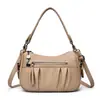 Bolsa transversal feminina 2026 novo modelo bolsa feminina de couro bovino para mães de meia-idade, bolsa de ombro feminina para mães, verão transfronteiriça