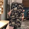 Funda para iPhone 15 con diseño de calavera y rosa de Halloween