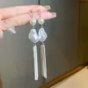 Brincos de Pérola Alienígena Barrocos 2024 Novidades Explosivas Design de Nicho Senso de Design Brincos Pingente Retro Francês de Alta Qualidade para Mulheres