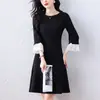 Vestido preto pequeno estilo Hepburn retrô francês outono 2025 nova moda simples de sete mangas com temperamento plus size