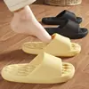 Pantuflas de Baño para Mujer Verano Masaje 2026 Nuevo Estilo Interior Hogar Baño Antideslizantes Silenciosas Pareja Chanclas de Eva