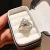 Anel Aberto de Estrela e Cruz com Zircônia Coroa Anel de Dedo de Nicho com Toque de Luxo Temperamento Exquisito Moda Versátil Joia de Mão para Mulheres