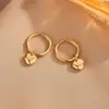 Pendientes circulares con cierre a presión, de estilo romántico, con diseño de viento frío, para mujer, de acero de titanio, con forma de corazón, resistentes a la decoloración.