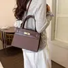 Bolso bandolera pequeño cuadrado, simple y casual, para el día a día, bolso de mano a la moda con bloques de color, nuevo 2026, bolso de hombro con textura elegante