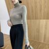 Branco gola alta emagrecimento camisola feminina outono e inverno versátil slim fit macio glutinoso estilo coreano pile colarinho interno malha assentamento camisa
