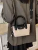 Nueva bolsa de tela de comercio exterior con un elegante diseño de PU, que presenta un aspecto único de patchwork, una gran capacidad y un diseño moderno de bloques de color, perfecta como bolso de hombro, bolso tote o bolso cruzado