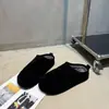 Estação Europeia 2026 Outono/Inverno Bico Redondo Slip-on Preguiçoso Casual Quente Cobertura de Cabeça Meia Pantufa Feminina