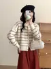 Nuevo cárdigan de punto a rayas de cuello redondo estilo coreano simple para otoño e invierno, chaqueta suéter de estilo suave y delicado para mujer